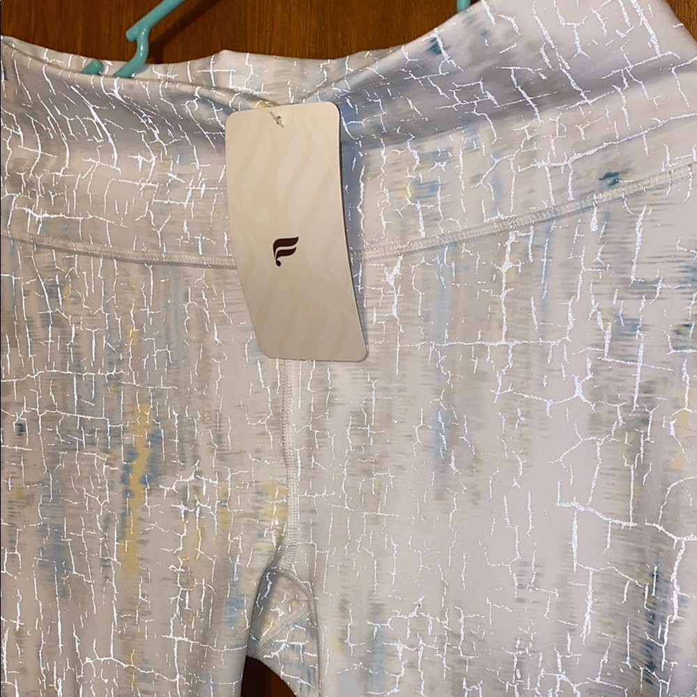 Fabletics 3/4 legging - Picture 3 of 8